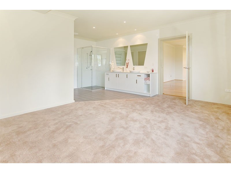 208,208a The Comenarra Parkway, Wahroonga NSW 2076