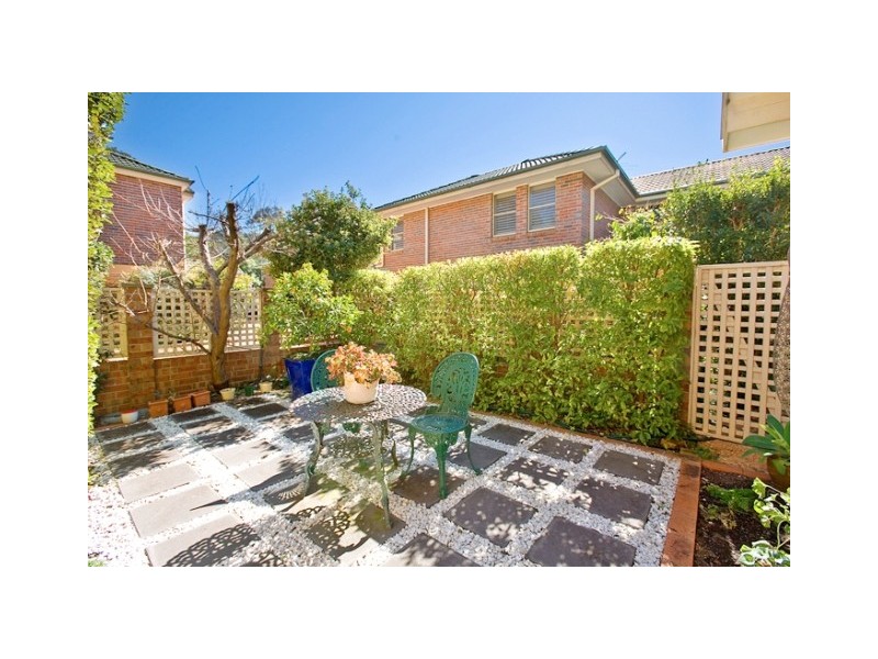 8/1-3 Burns Road, Wahroonga NSW 2076