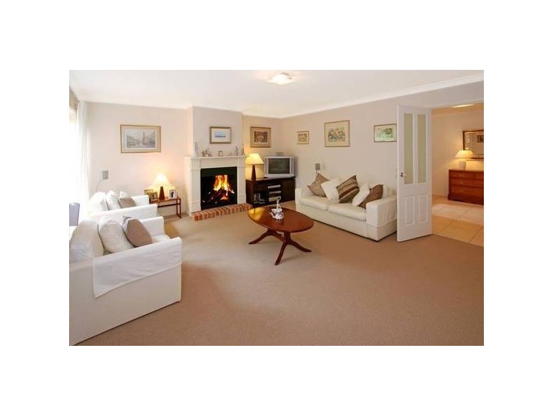 112 Warrimoo Avenue, St Ives NSW 2075