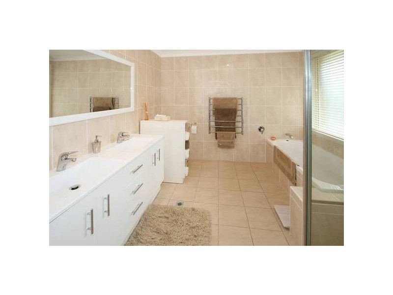 112 Warrimoo Avenue, St Ives NSW 2075