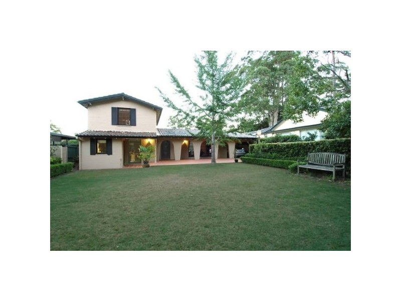 4 Hastings Road, Warrawee NSW 2074