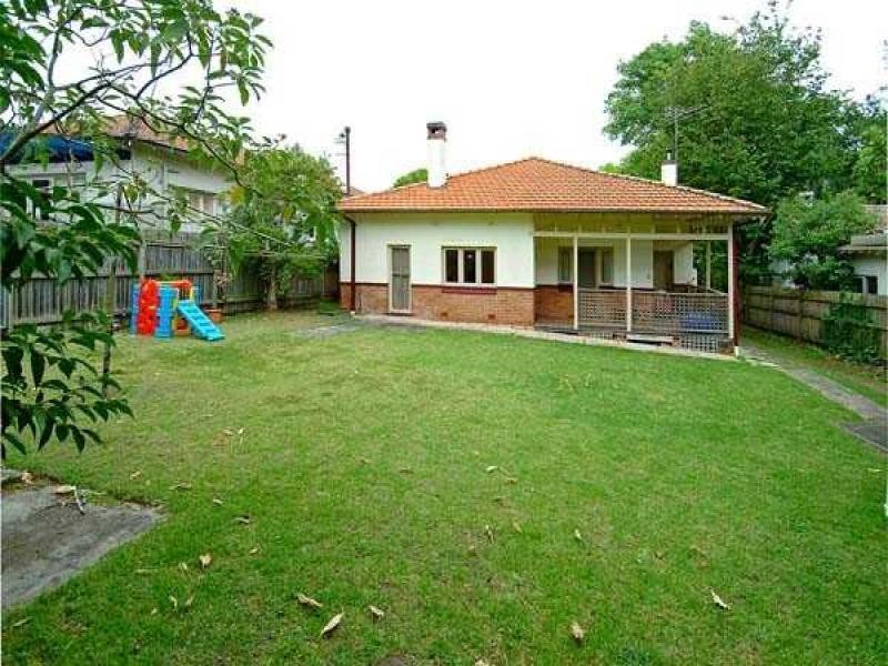 29 Gilroy Road, Turramurra NSW 2074