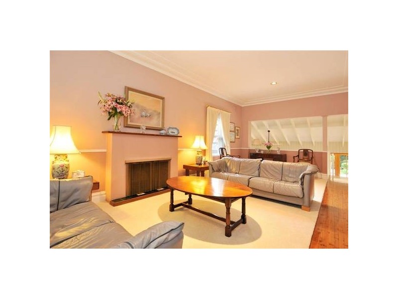69 Fairlawn Avenue, Turramurra NSW 2074