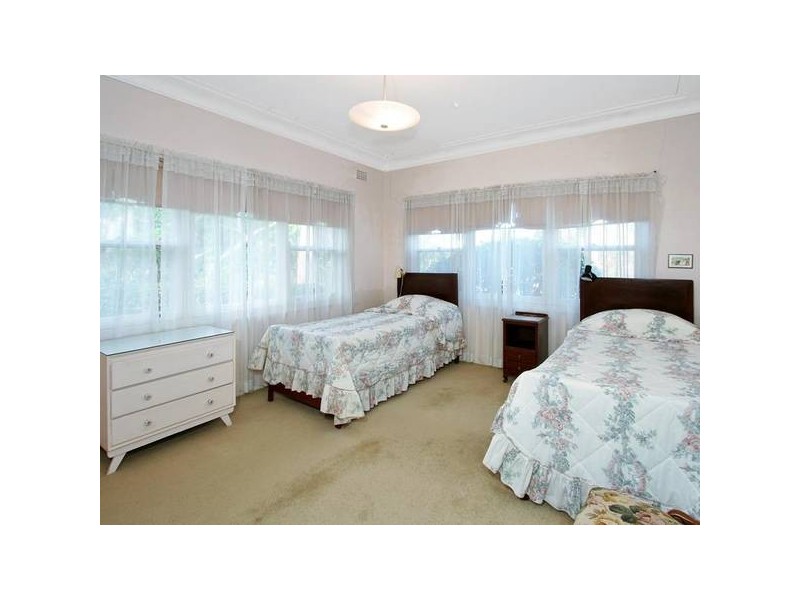 112 Burns Road, Wahroonga NSW 2076