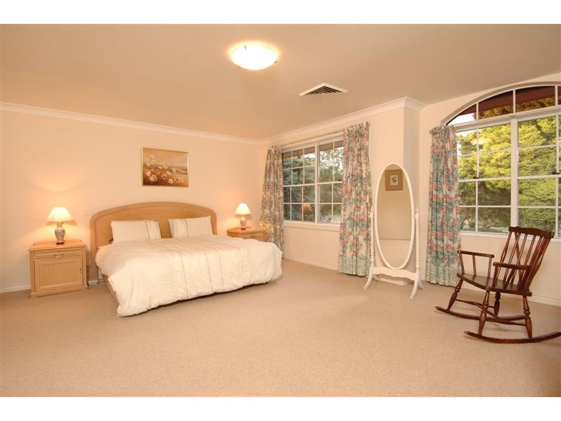 92 Warrimoo Avenue, St Ives NSW 2075