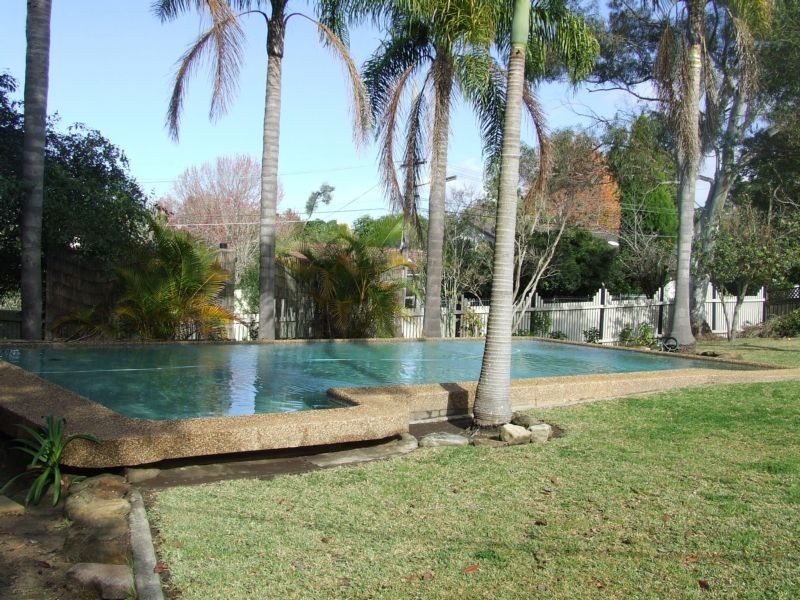 1 Cherrywood Ave, Wahroonga NSW 2076