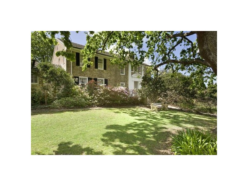 11 Harrington Avenue, Warrawee NSW 2074