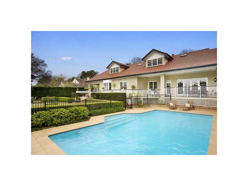 4 Laurel Avenue, Turramurra NSW 2074