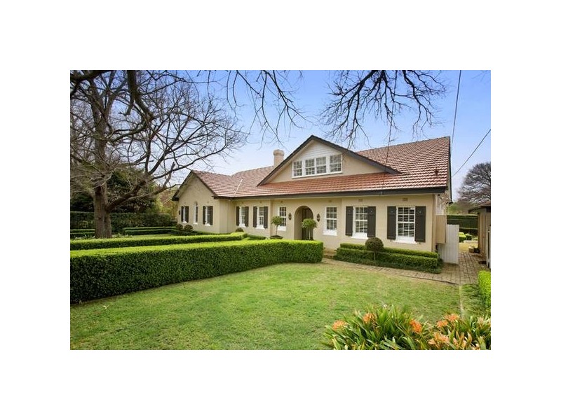 4 Laurel Avenue, Turramurra NSW 2074