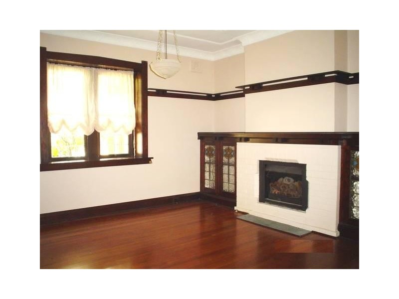 18 Beechworth Road, Pymble NSW 2073