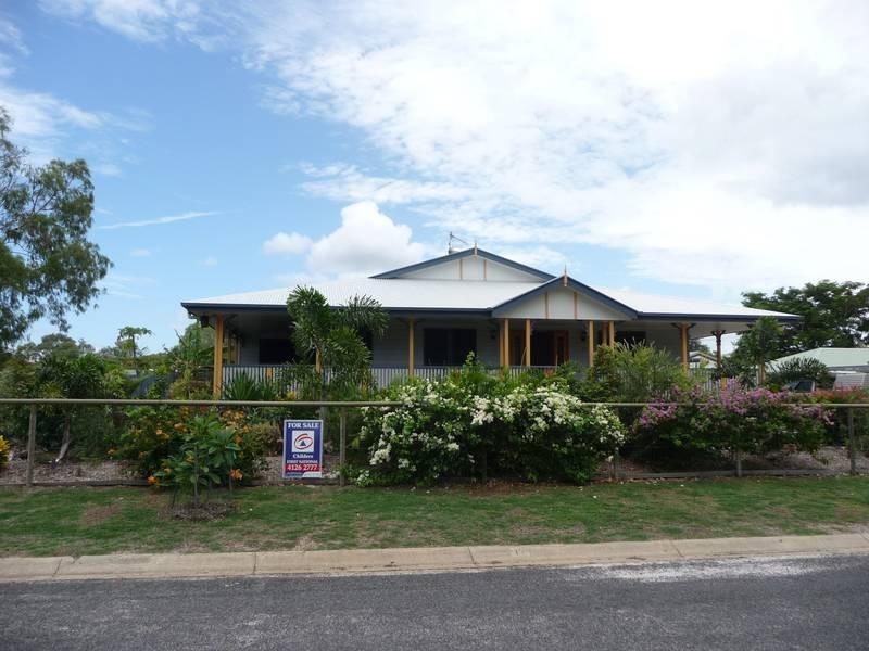 17 SNAPPER COURT, Woodgate QLD 4660