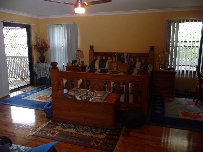 17 SNAPPER COURT, Woodgate QLD 4660