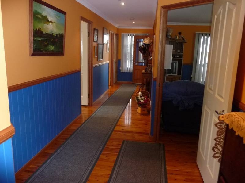 17 SNAPPER COURT, Woodgate QLD 4660