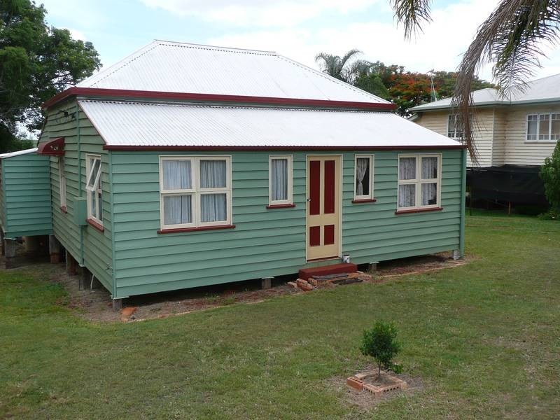 20 Macrossan Street, Childers QLD 4660