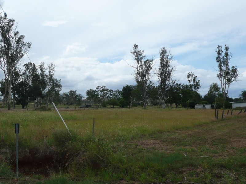 Lot 102 & 103, 4 & 6 MAIN STREET, Coalstoun Lakes QLD 4621