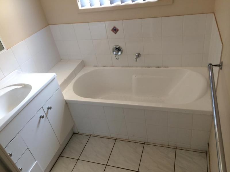 63 THOMPSON ROAD, Childers QLD 4660