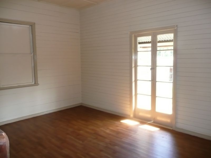 75 Churchill Street, Childers QLD 4660