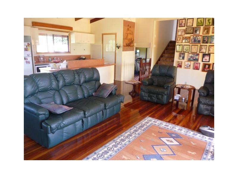 2 HINKLER STREET, Childers QLD 4660