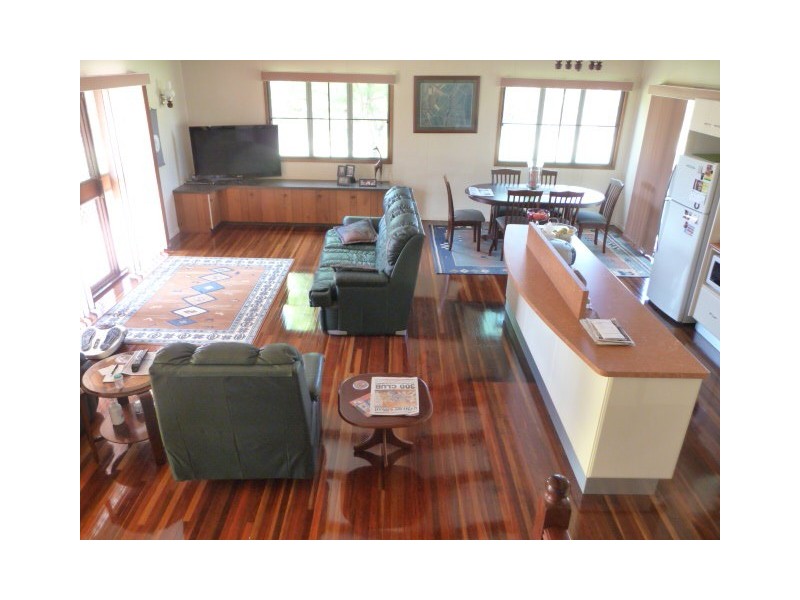 2 HINKLER STREET, Childers QLD 4660