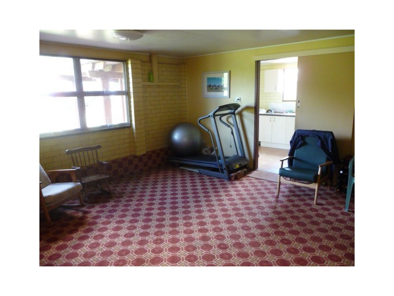 2 HINKLER STREET, Childers QLD 4660