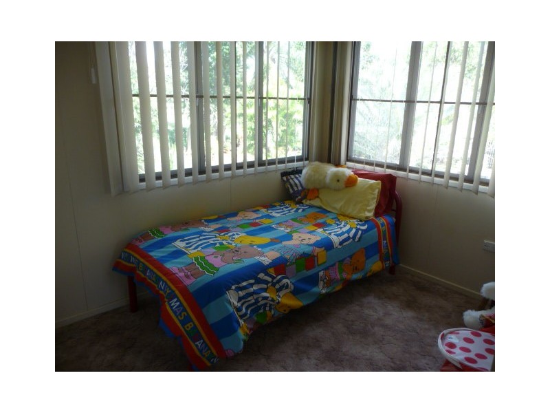 2 HINKLER STREET, Childers QLD 4660