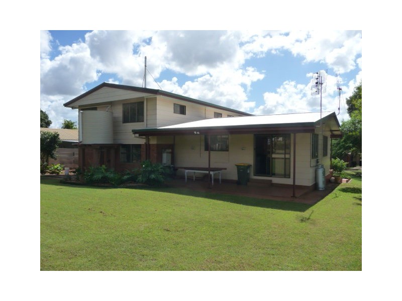 2 HINKLER STREET, Childers QLD 4660