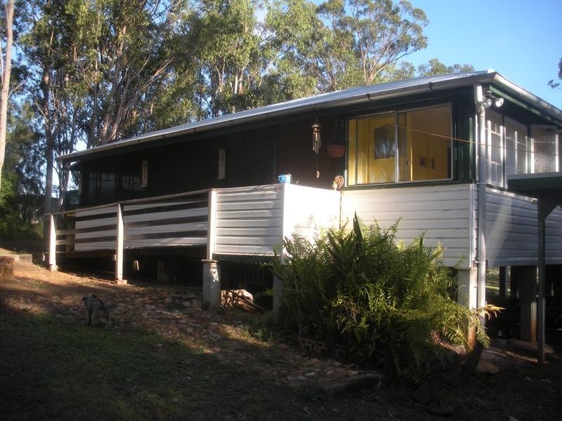 4 Mullers Road, Redridge QLD 4660