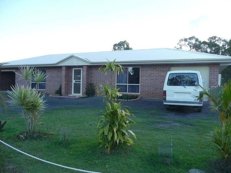 2 WALLACE STREET, Apple Tree Creek QLD 4660