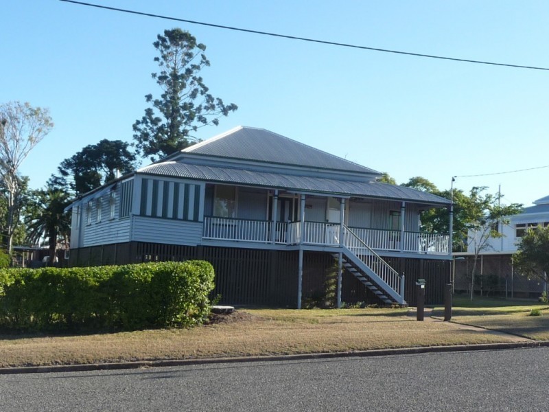 2 FREDERICK STREET, Biggenden QLD 4621