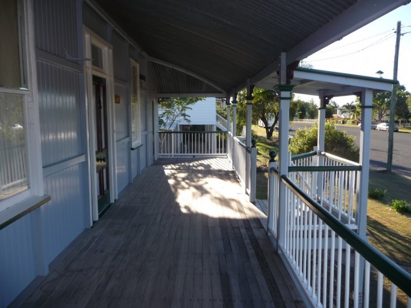 2 FREDERICK STREET, Biggenden QLD 4621