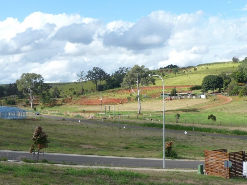 5 BODALLA STREET, Apple Tree Creek QLD 4660