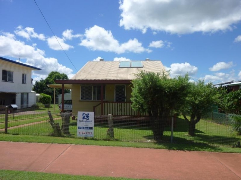 15 North Street, Childers QLD 4660
