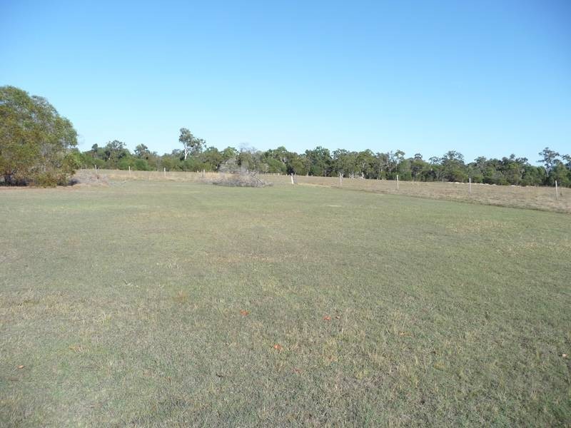 33 WATKINS STREET, Buxton QLD 4660