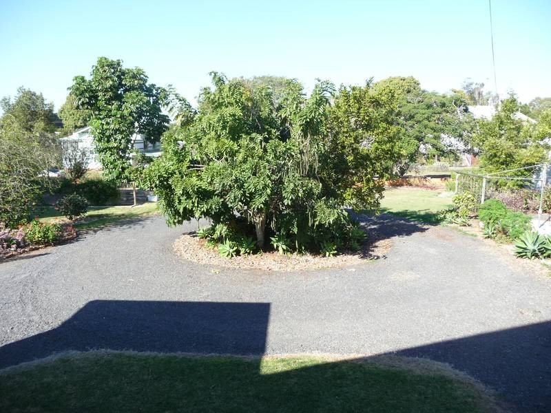 8 Oakes Street, Childers QLD 4660