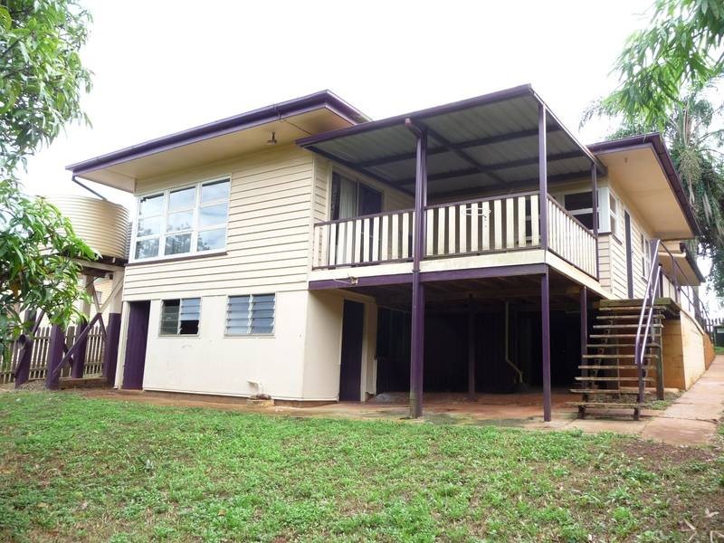 198 Churchill, Childers QLD 4660