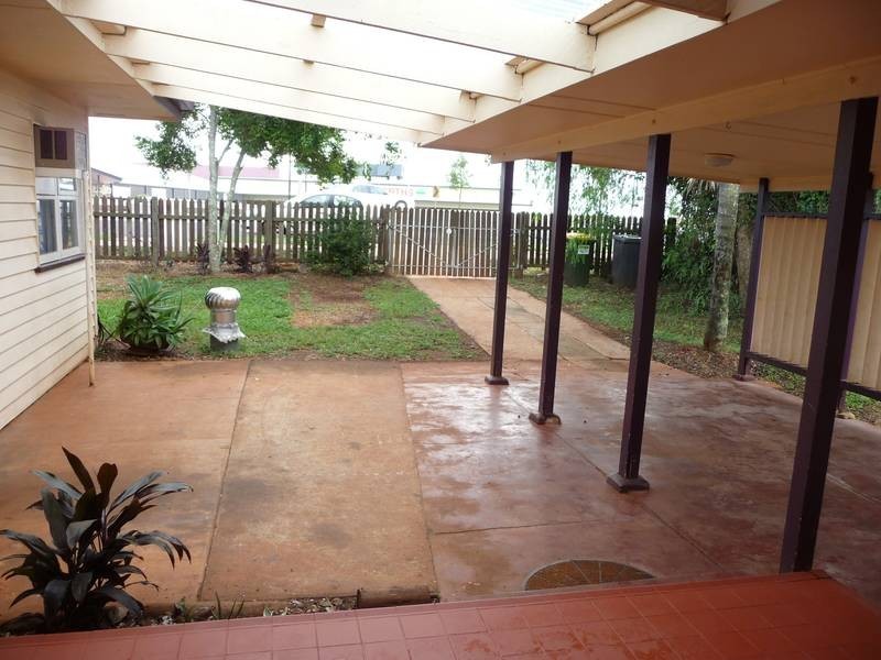 198 Churchill, Childers QLD 4660
