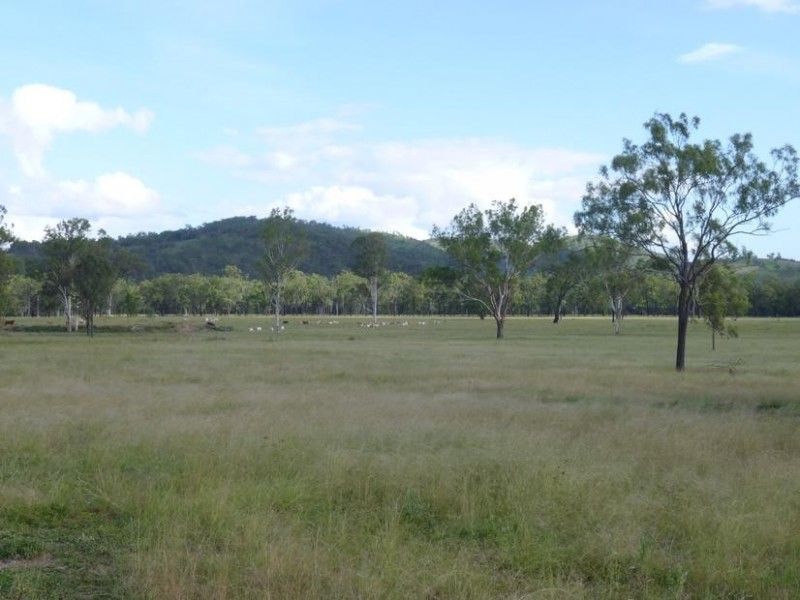 ISIS HIGHWAY, Coalstoun Lakes QLD 4621