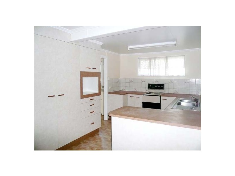 65 Meson Street, Gayndah QLD 4625