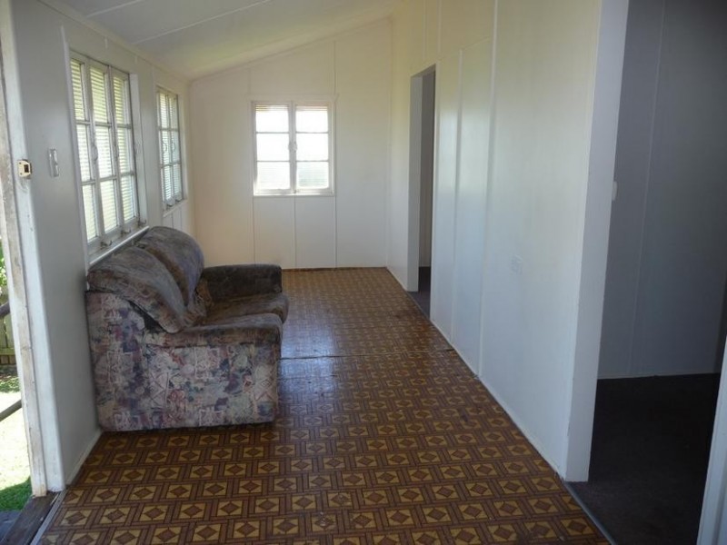 5 Churchill Street, Childers QLD 4660