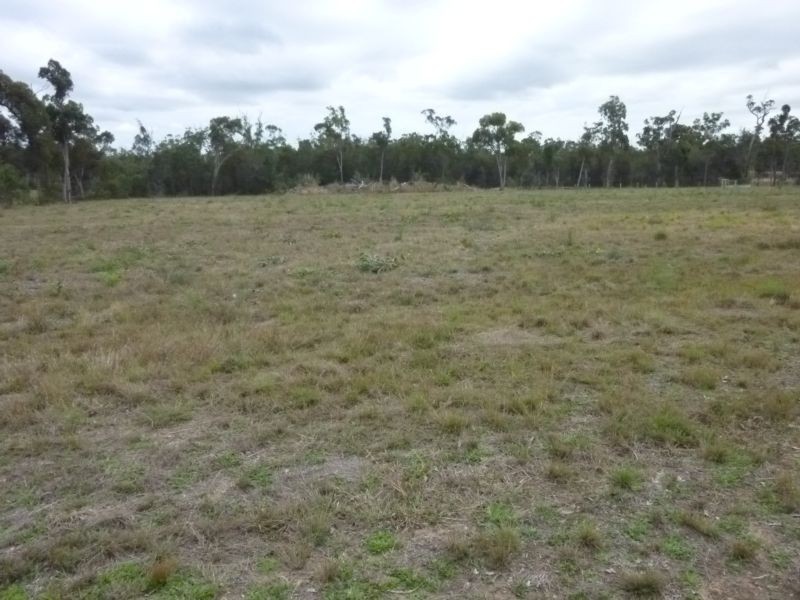 77 Oakview Drive, Redridge QLD 4660