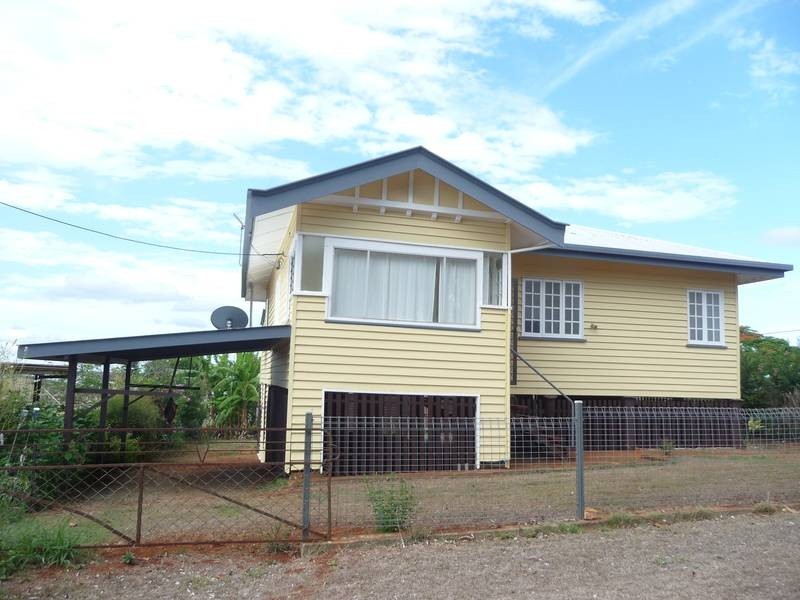 31 Oakes Street, Childers QLD 4660