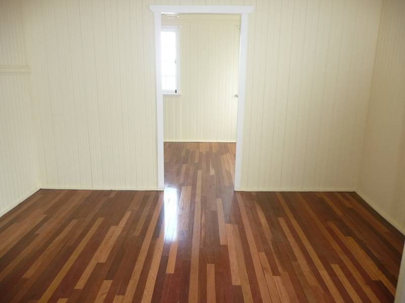 31 Oakes Street, Childers QLD 4660