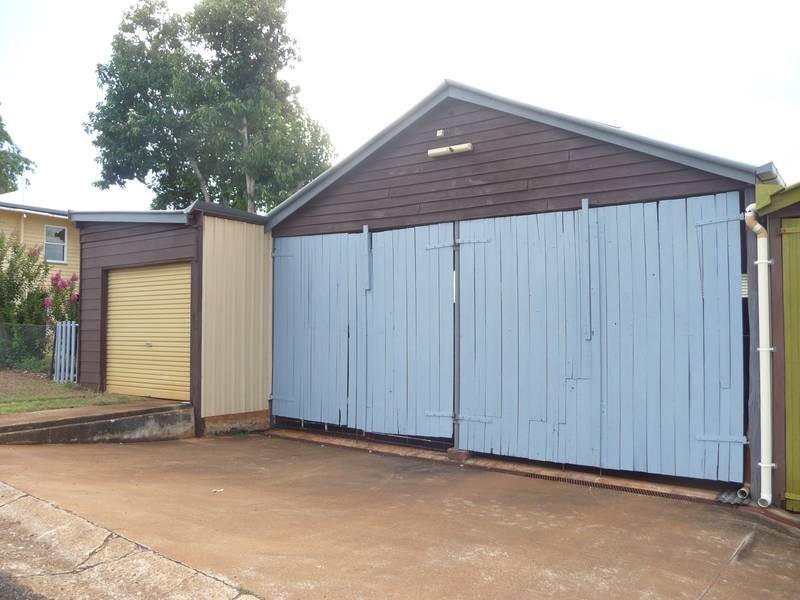 31 Oakes Street, Childers QLD 4660