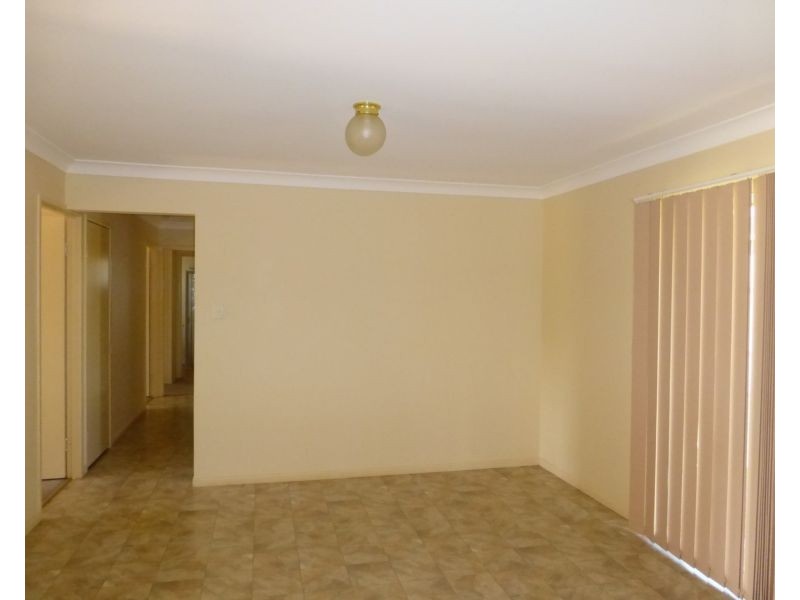 15 Pioneer Avenue, Childers QLD 4660