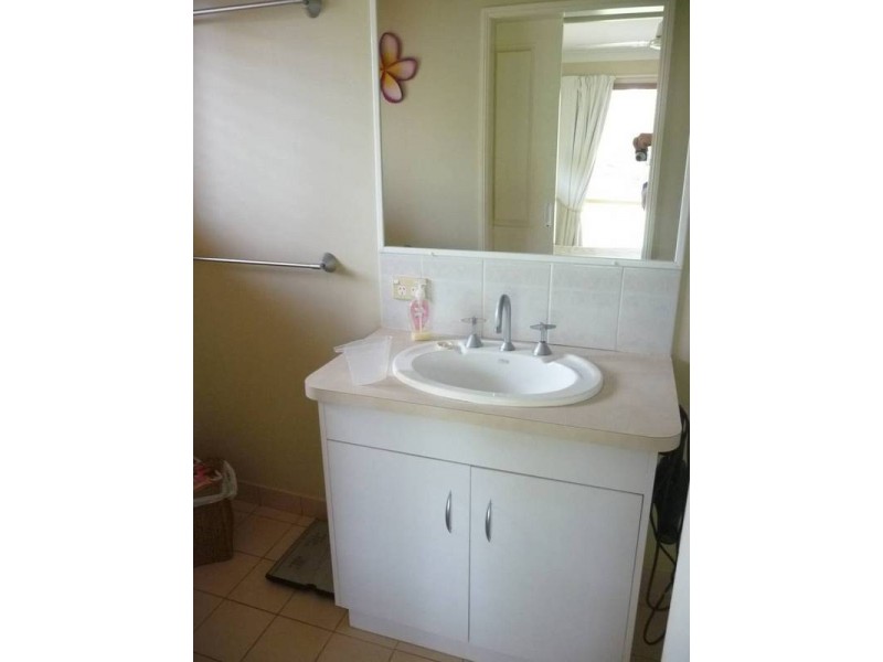 43 Broadhurst Street, Childers QLD 4660