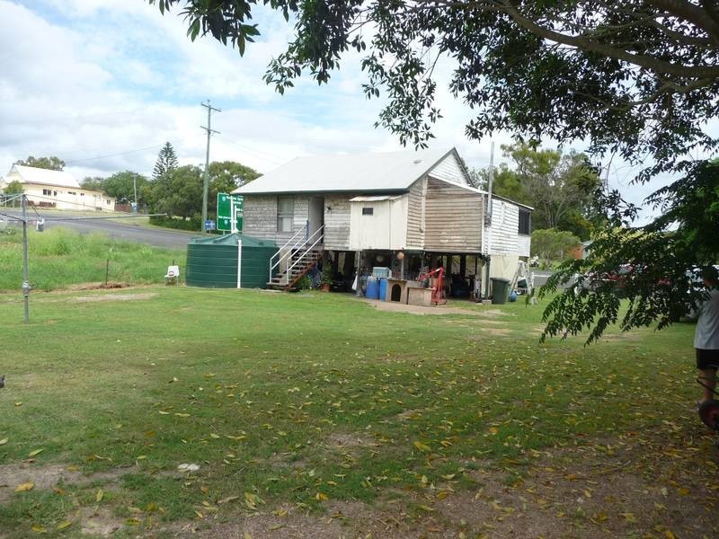 3 Caroline Street, Biggenden QLD 4621