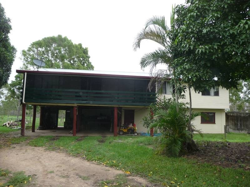 102 RIVER ROAD, Buxton QLD 4660