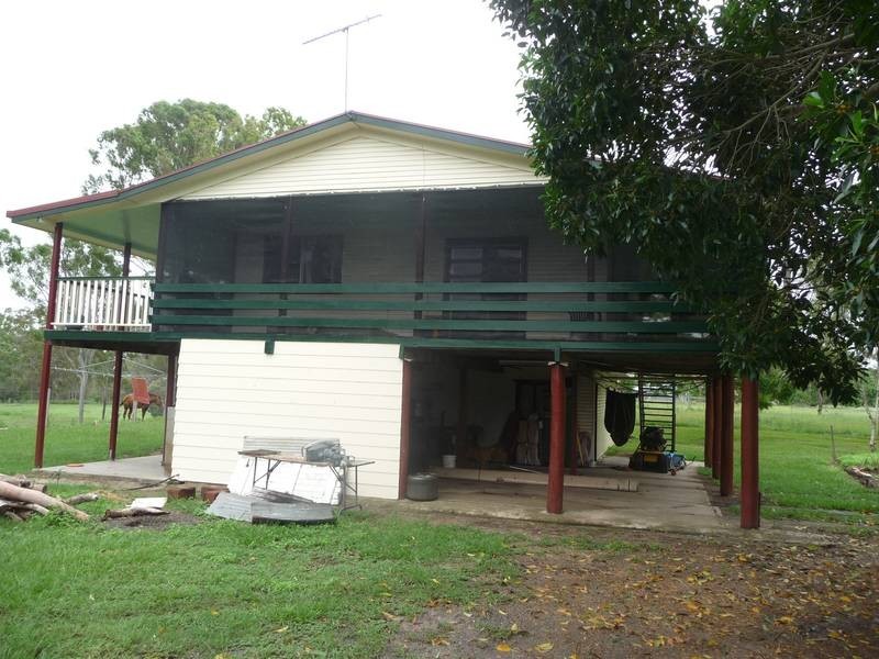 102 RIVER ROAD, Buxton QLD 4660
