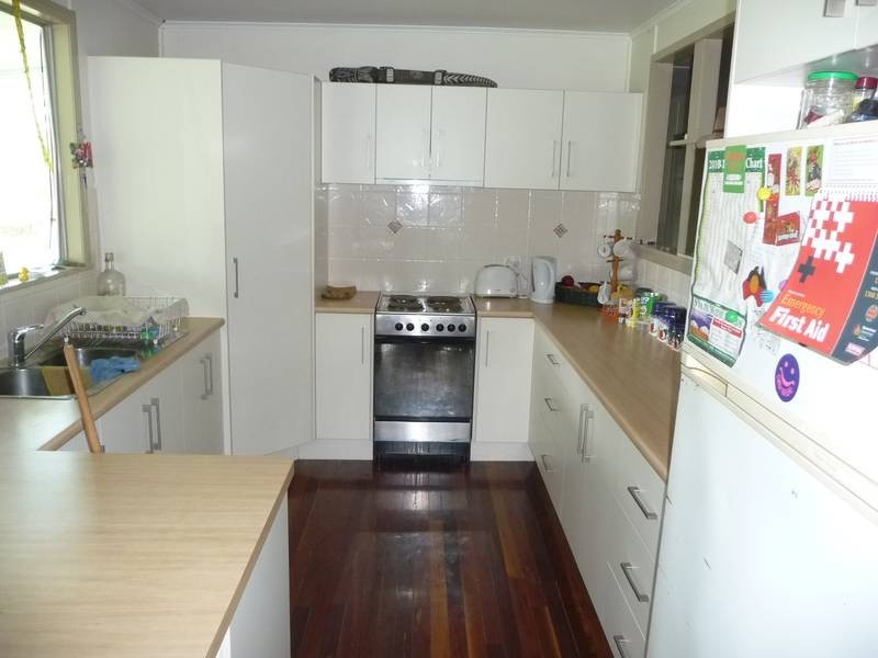 102 RIVER ROAD, Buxton QLD 4660