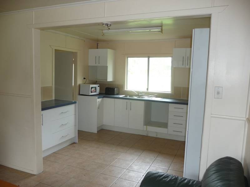 102 RIVER ROAD, Buxton QLD 4660